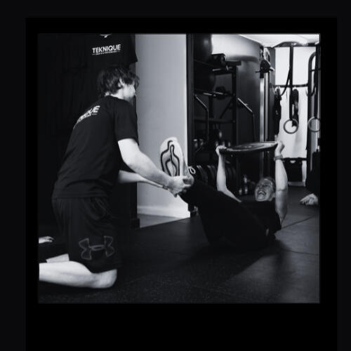 Charlotte lifting bench press Jake coaching charlotte bench press